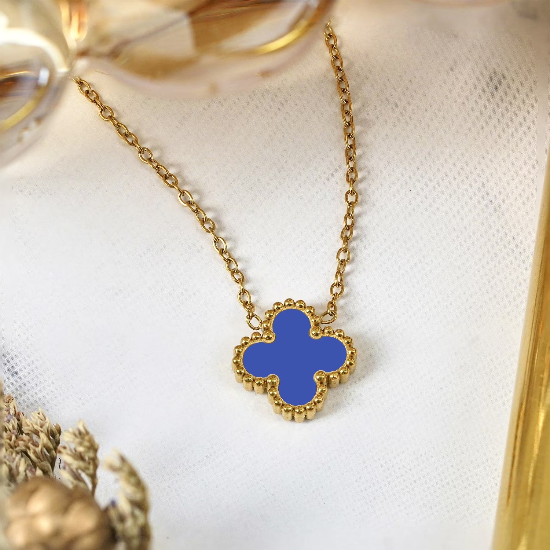 Blue Flower Pendant Necklace in Yellow Gold Plated